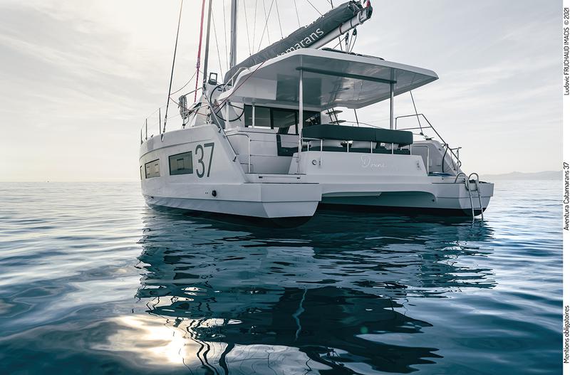 Book yachts online - catamaran - Aventura 37 - Ilusión - rent