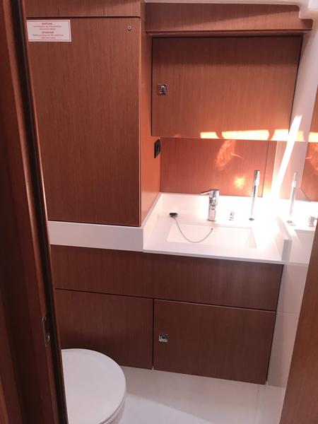 Book yachts online - sailboat - Bavaria C45 Holiday - BARBARA I - rent