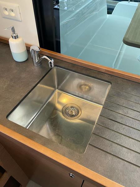 Book yachts online - catamaran - Lagoon 42 - JUTKA - rent