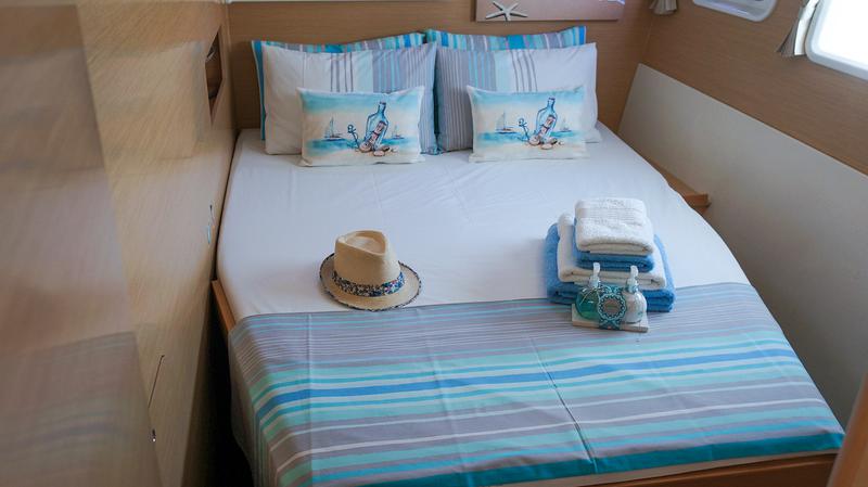 Book yachts online - catamaran - Lagoon 400 - Excellent - rent