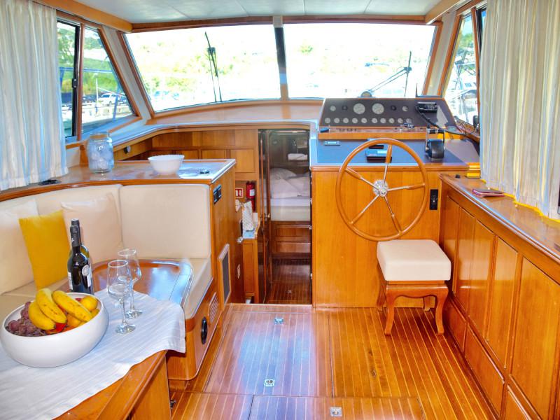 Book yachts online - motorboat - Yaretti 1570 Heck - Grazia - rent