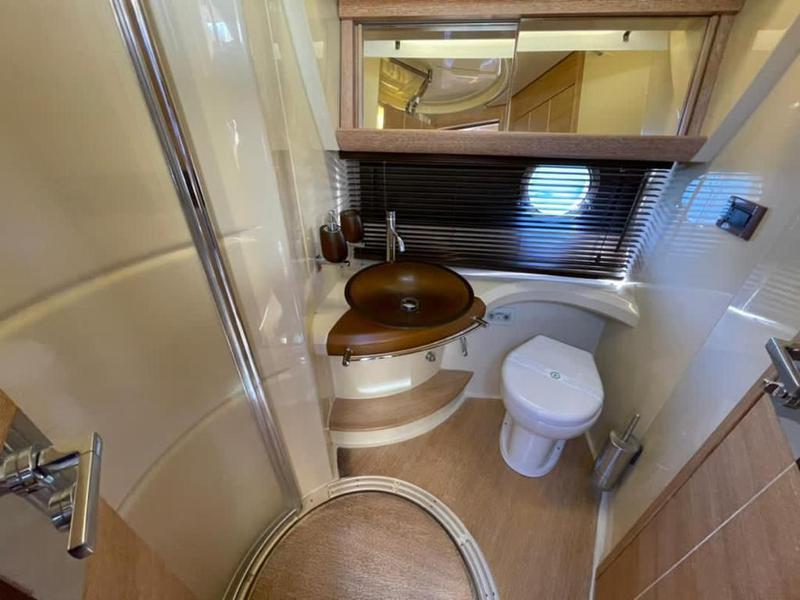 Book yachts online - motorboat - Azimut 47 - Kecalu - rent