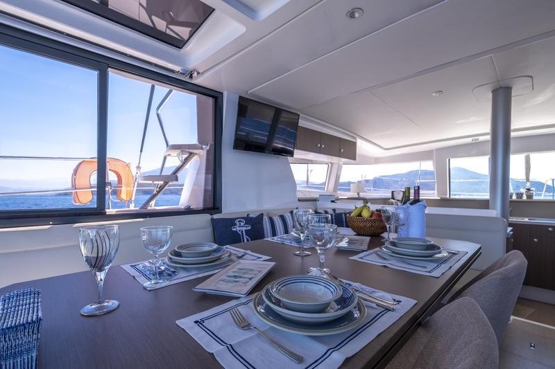 Book yachts online - catamaran - Bali Maxi Lounge 4.1 - My Dreams - rent