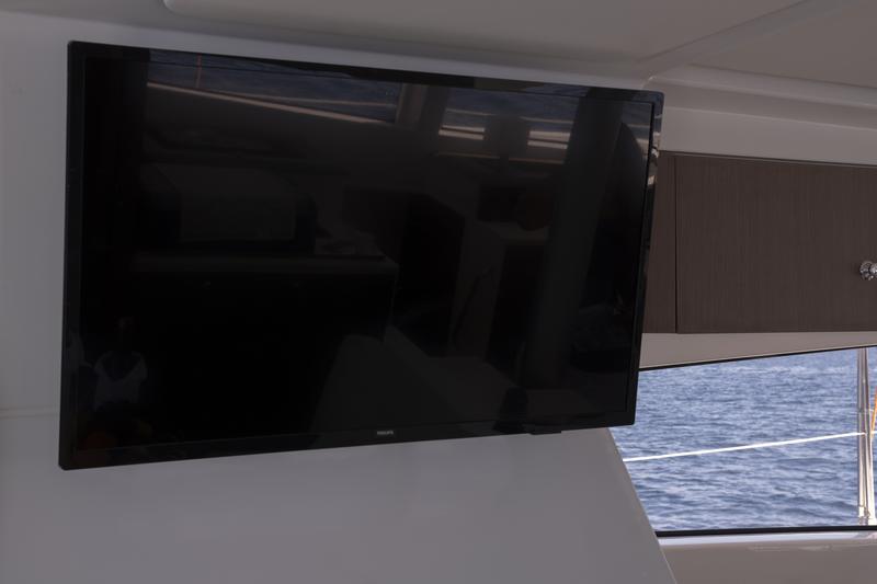 Book yachts online - catamaran - Bali Maxi Lounge 4.1 - My Dreams - rent