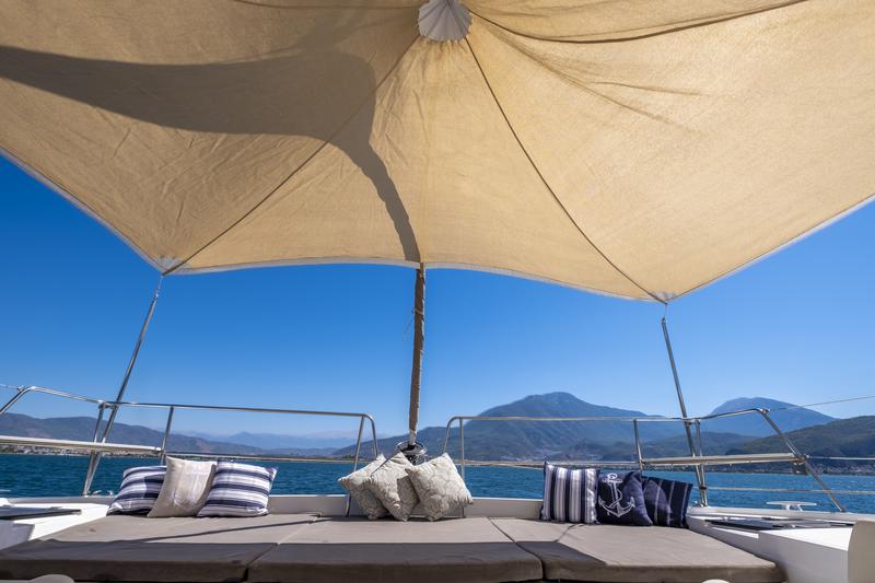 Book yachts online - catamaran - Bali Maxi Lounge 4.1 - My Dreams - rent