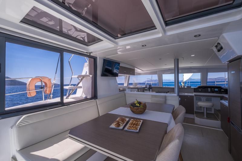 Book yachts online - catamaran - Bali Maxi Lounge 4.1 - My Dreams - rent