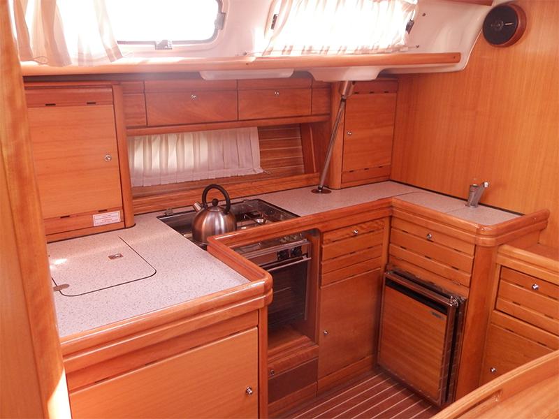 Book yachts online - sailboat - Bavaria 46 Cruiser - Aegle - rent