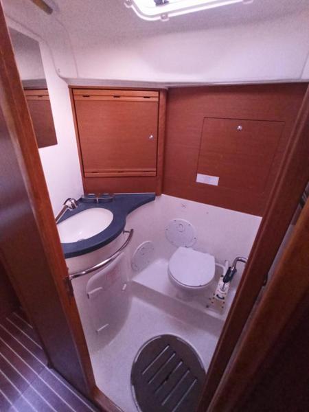 Book yachts online - sailboat - Bavaria 40 Cruiser - Santana  - rent