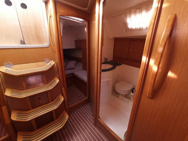 Book yachts online - sailboat - Bavaria 40 Cruiser - Santana  - rent