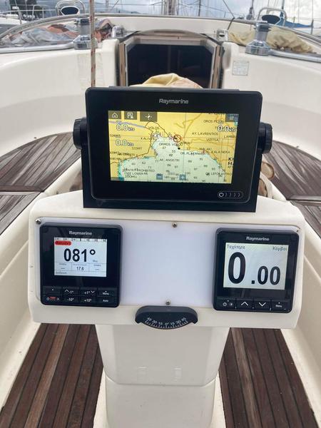 Book yachts online - sailboat - Bavaria 40 Cruiser - Santana  - rent