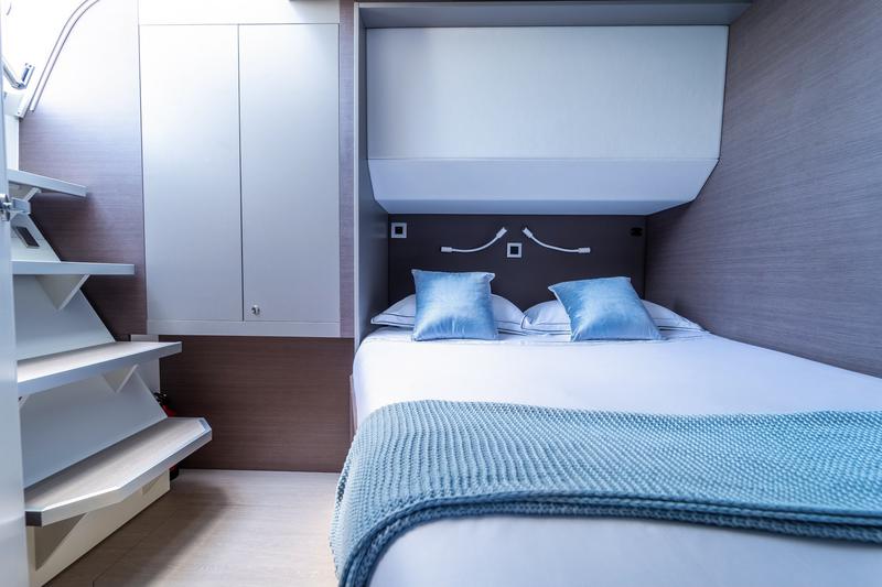 Book yachts online - catamaran - Bali 5.4 (8 berths) - Signature Concept - rent