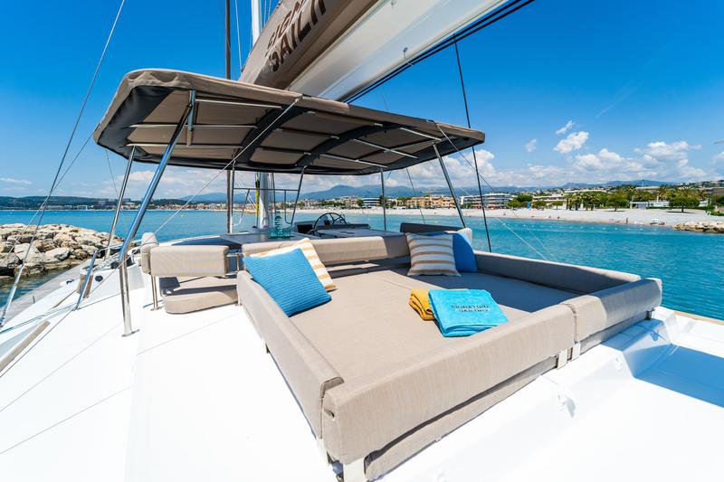 Book yachts online - catamaran - Bali 5.4 (8 berths) - Signature Concept - rent