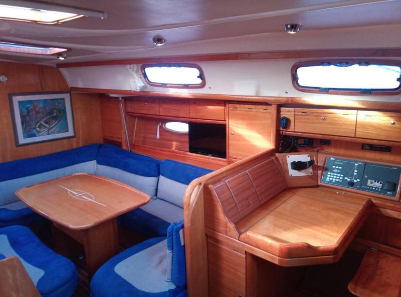 Book yachts online - sailboat - Bavaria 39 Cruiser - Kaštelet - rent