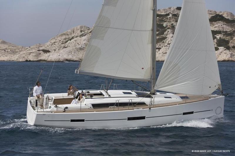 Book yachts online - sailboat - Dufour 410 Grand Large - Tigre do Mar - rent