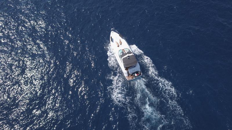 Book yachts online - motorboat - Cruisers 44 - GAP'S - rent