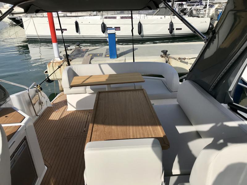 Book yachts online - motorboat - Bavaria S36 Open - Marsil - rent