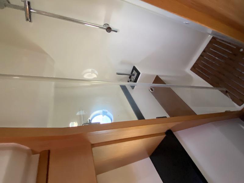 Book yachts online - motorboat - Bavaria Virtess 420 Fly - Mia Sophie - rent