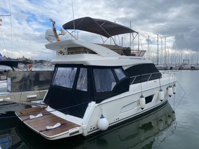Book yachts online - motorboat - Bavaria Virtess 420 Fly - Mia Sophie - rent