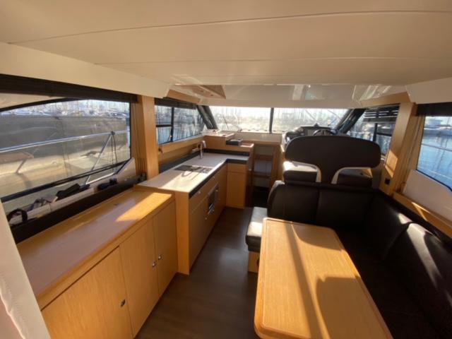 Book yachts online - motorboat - Bavaria Virtess 420 Fly - Mia Sophie - rent