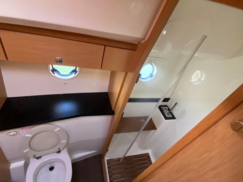 Book yachts online - motorboat - Bavaria Virtess 420 Fly - Mia Sophie - rent