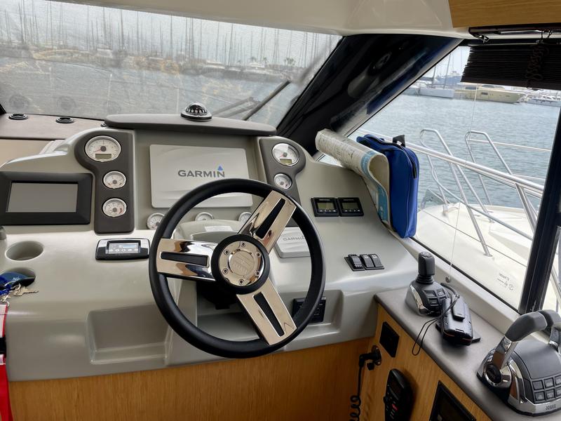 Book yachts online - motorboat - Bavaria Virtess 420 Fly - Mia Sophie - rent