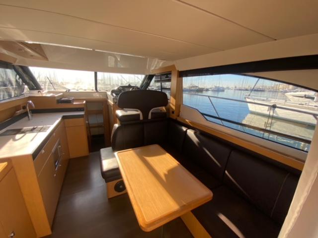 Book yachts online - motorboat - Bavaria Virtess 420 Fly - Mia Sophie - rent