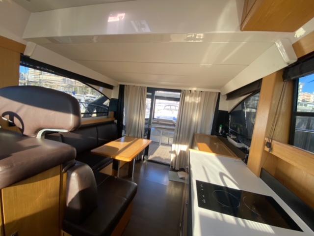 Book yachts online - motorboat - Bavaria Virtess 420 Fly - Mia Sophie - rent