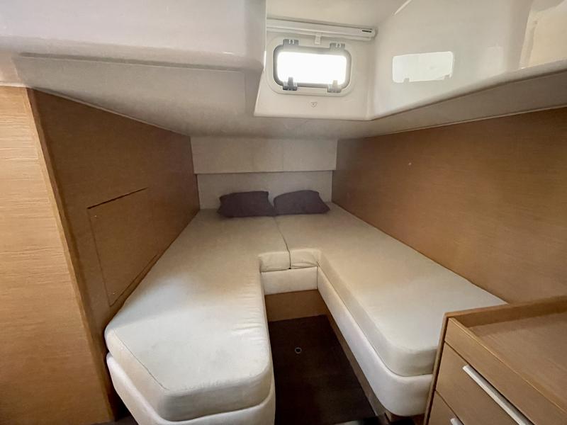 Book yachts online - motorboat - Bavaria Sport 330 Open - Sunrise I - rent