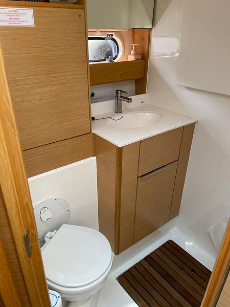 Book yachts online - motorboat - Bavaria Sport 330 Open - Sunrise I - rent