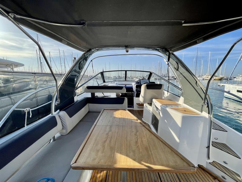 Book yachts online - motorboat - Bavaria Sport 330 Open - Sunrise I - rent