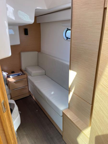Book yachts online - motorboat - Bavaria Sport 330 Open - Sunrise I - rent