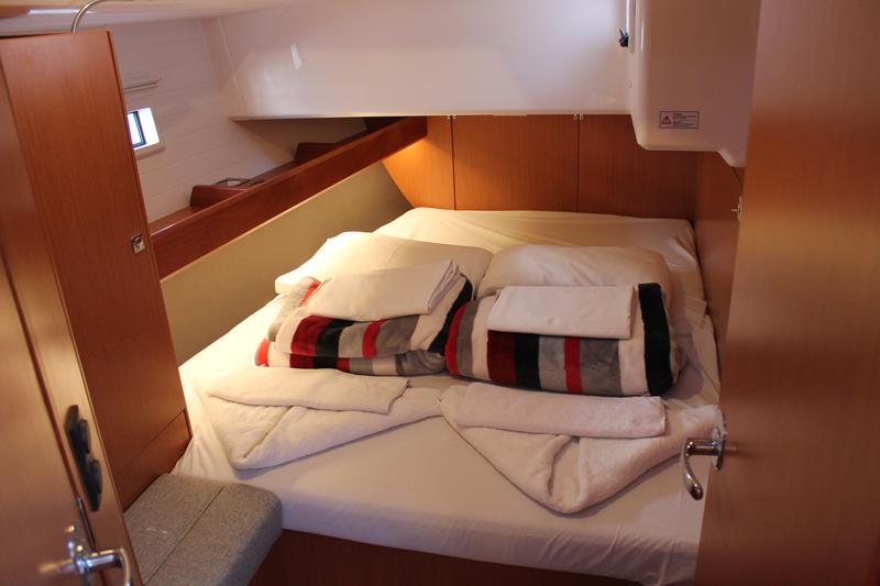 Book yachts online - sailboat - Bavaria Cruiser 46 - Coco - rent