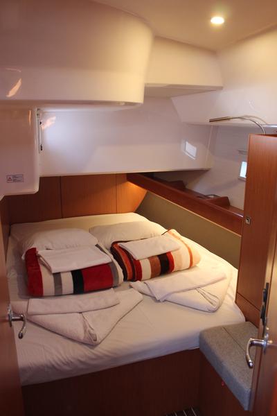 Book yachts online - sailboat - Bavaria Cruiser 46 - Coco - rent