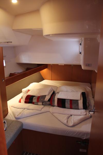 Book yachts online - sailboat - Bavaria Cruiser 46 - Coco - rent