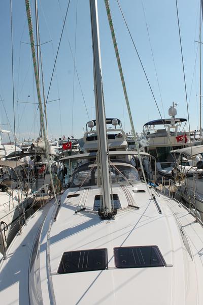 Book yachts online - sailboat - Bavaria Cruiser 46 - Coco - rent