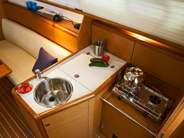 Book yachts online - sailboat - Sun Odyssey 30 i - Beagle - rent