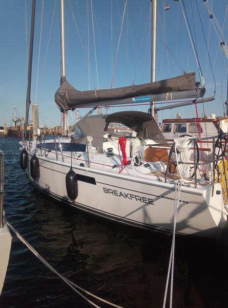 Book yachts online - sailboat - Dehler 38SQ - Break Free - rent