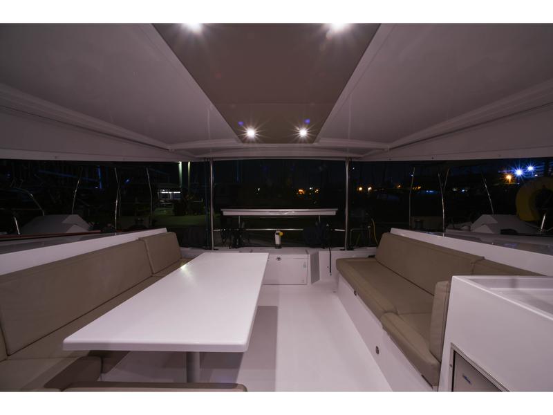 Book yachts online - catamaran - Nautitech 40 Open - Moonlight - rent