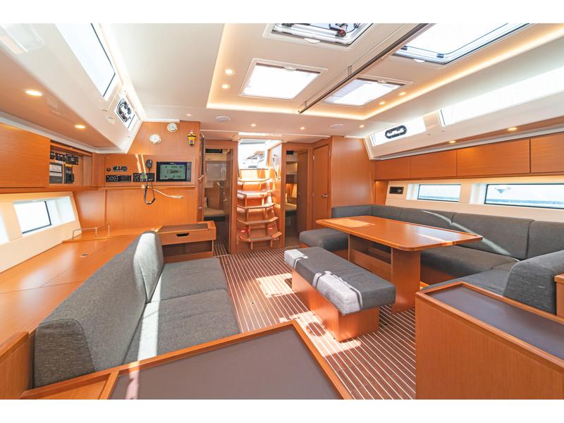 Book yachts online - sailboat - Bavaria C57 - Seacret - rent