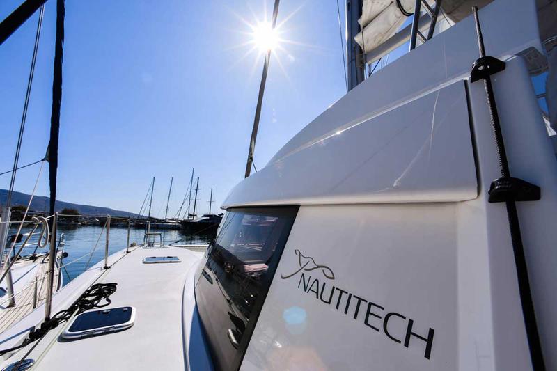 Book yachts online - catamaran - Nautitech 46 Fly - Cabrio - rent