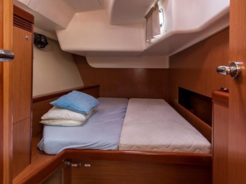 Book yachts online - sailboat - Oceanis 54 - SIRENA De ORO - rent