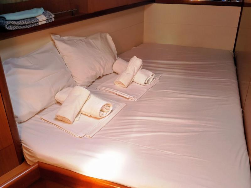 Book yachts online - sailboat - Oceanis 54 - SIRENA De ORO - rent