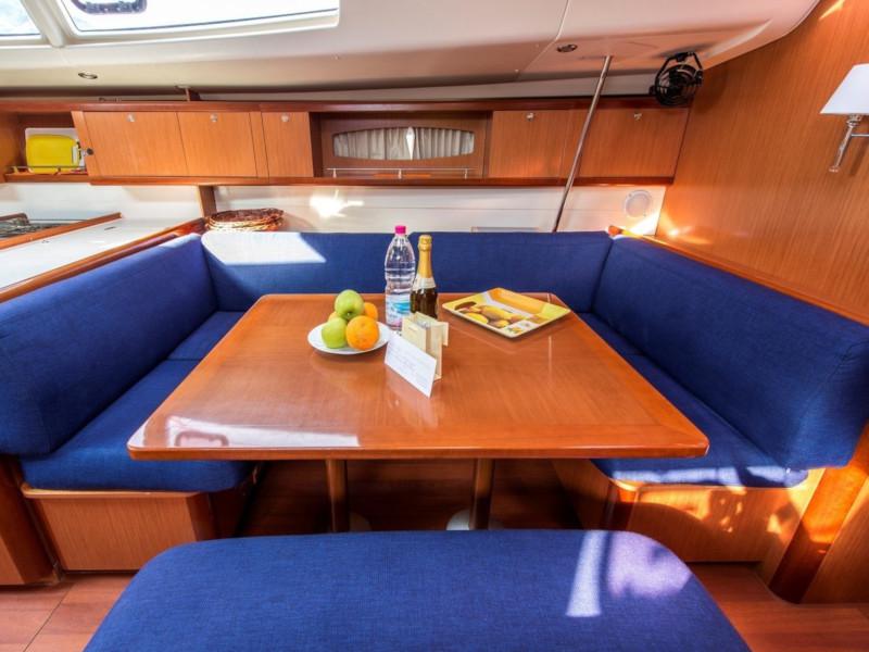 Book yachts online - sailboat - Oceanis 54 - SIRENA De ORO - rent