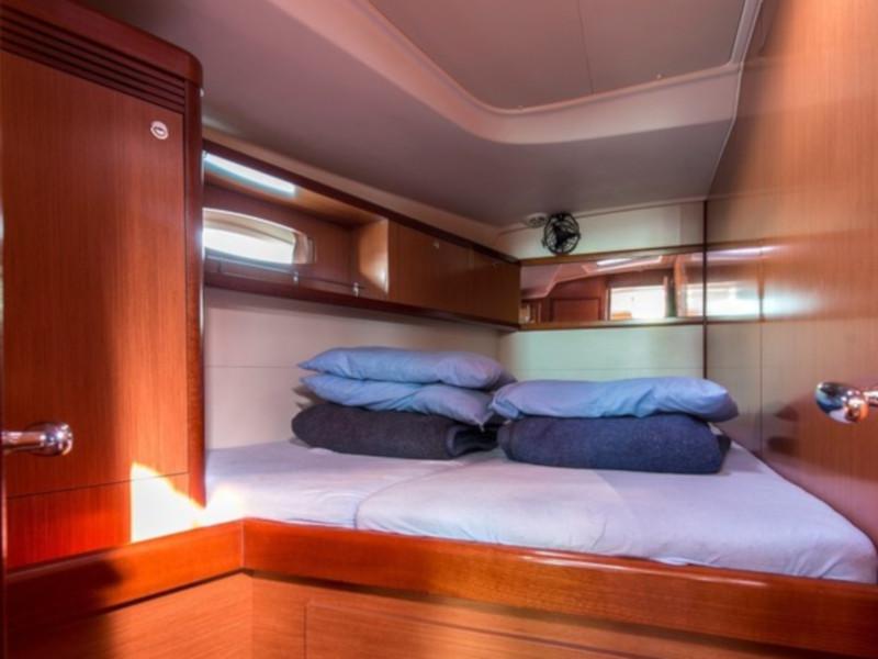 Book yachts online - sailboat - Oceanis 54 - SIRENA De ORO - rent