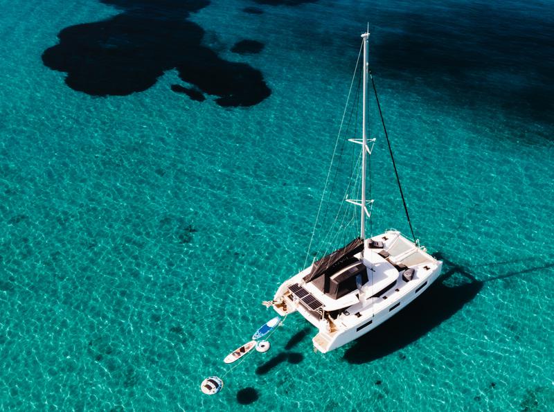 Book yachts online - catamaran - Lagoon 46 - OMNIA  - rent