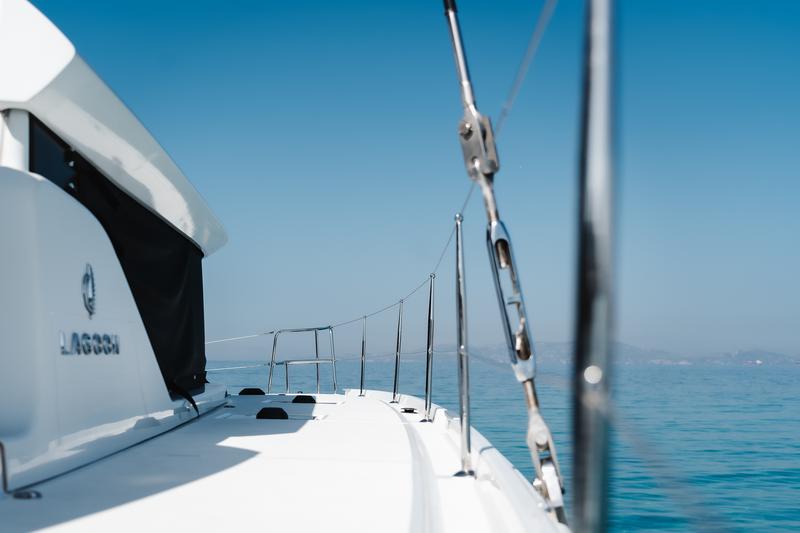 Book yachts online - catamaran - Lagoon 46 - OMNIA  - rent