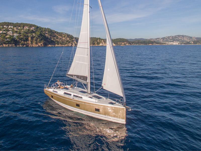 Book yachts online - sailboat - Hanse 418 - Piranha - rent