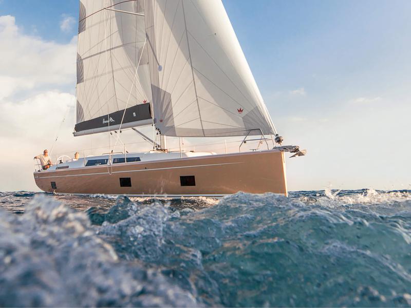 Book yachts online - sailboat - Hanse 418 - Piranha - rent