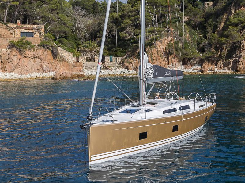 Book yachts online - sailboat - Hanse 418 - Piranha - rent