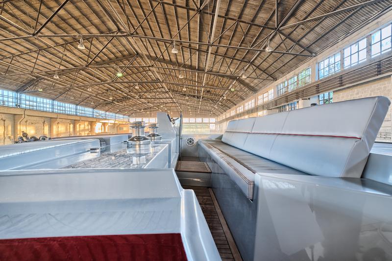 Book yachts online - catamaran - Luna 49 - Katamaran Red - rent